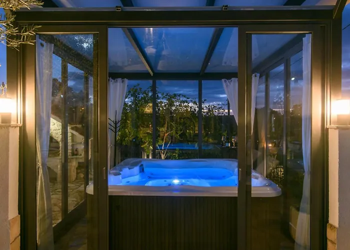 Ive Winter Villa Podumci